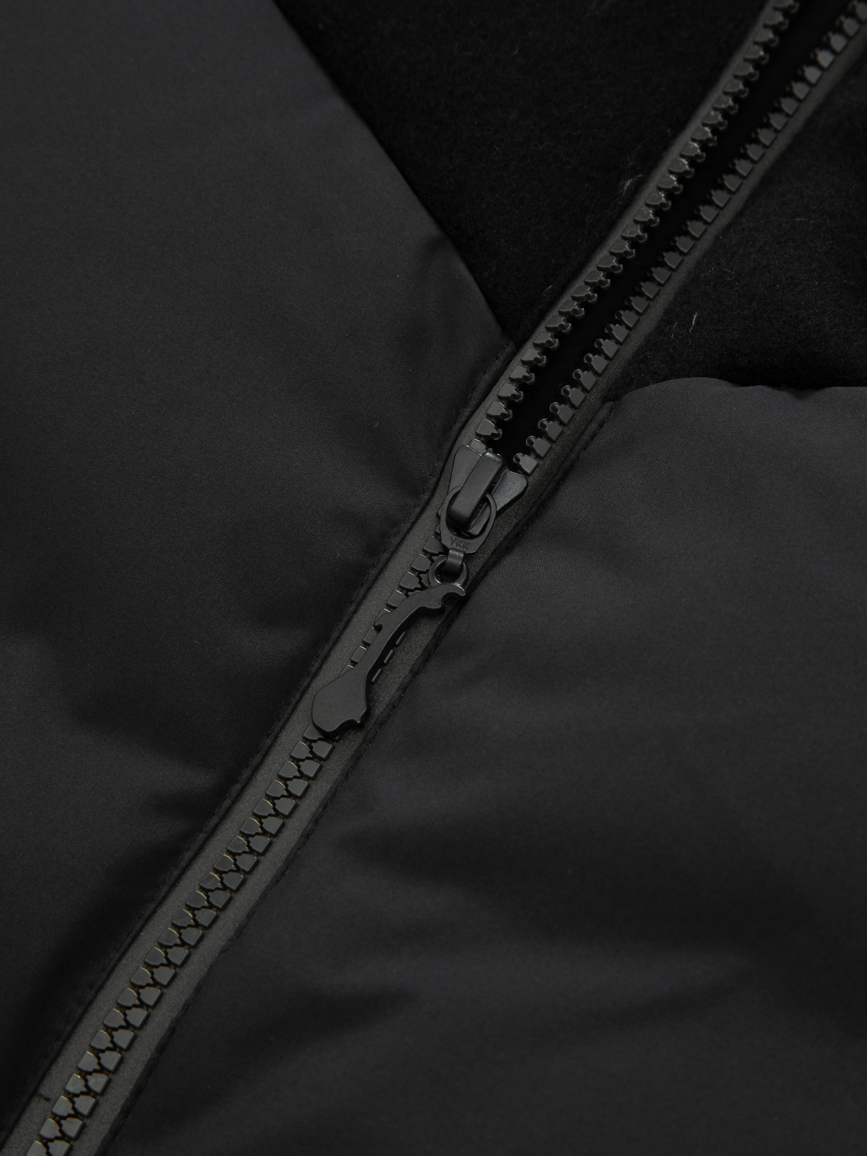 Galdhøpiggen Down Jacket  Black